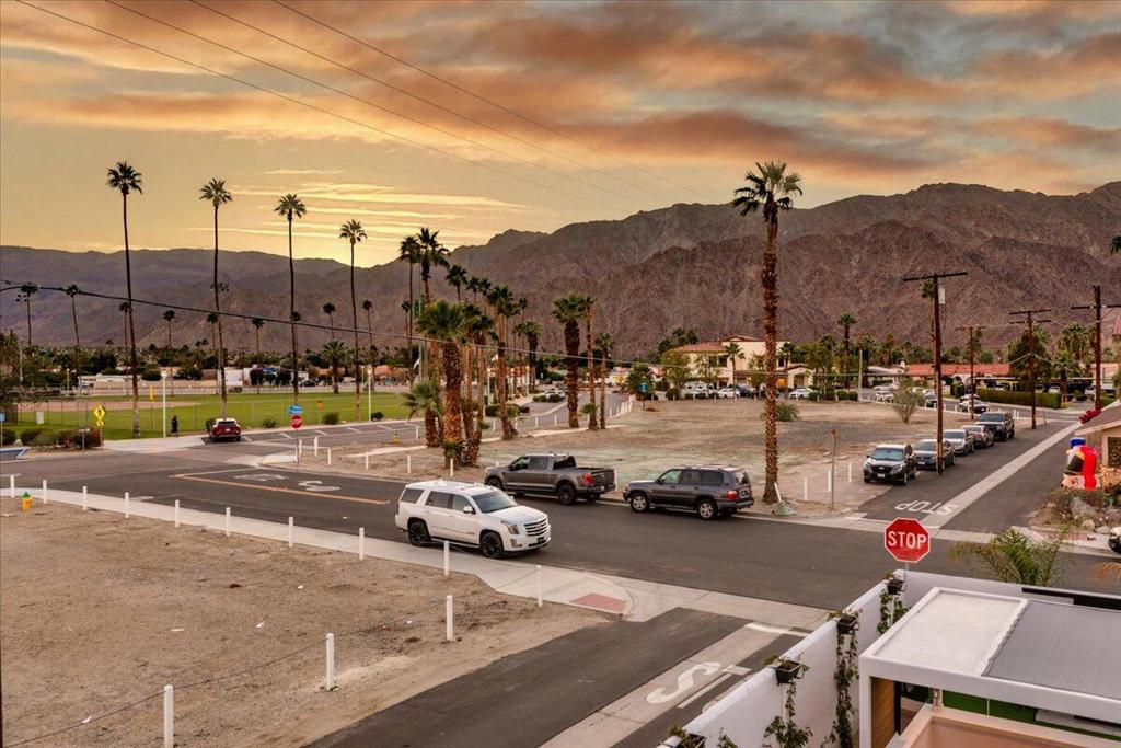 51116 Avenida Mendoza