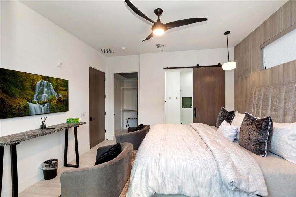 51116 Avenida Mendoza