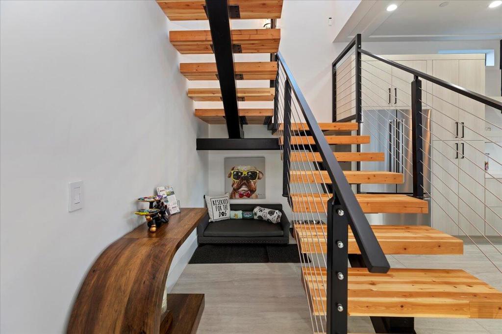 51116 Avenida Mendoza