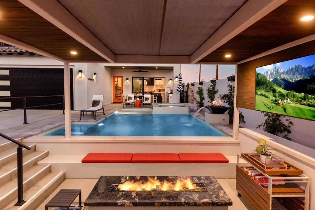 51116 Avenida Mendoza