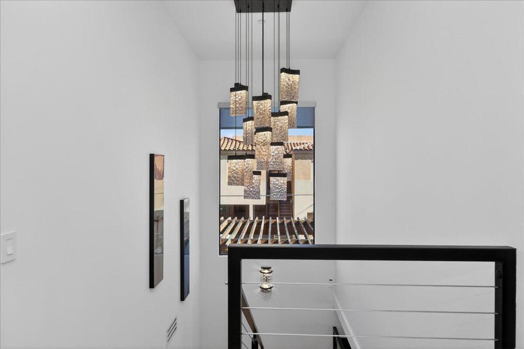 51116 Avenida Mendoza