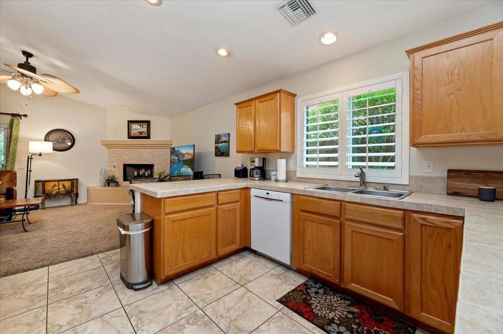 53105 Avenue Rubio