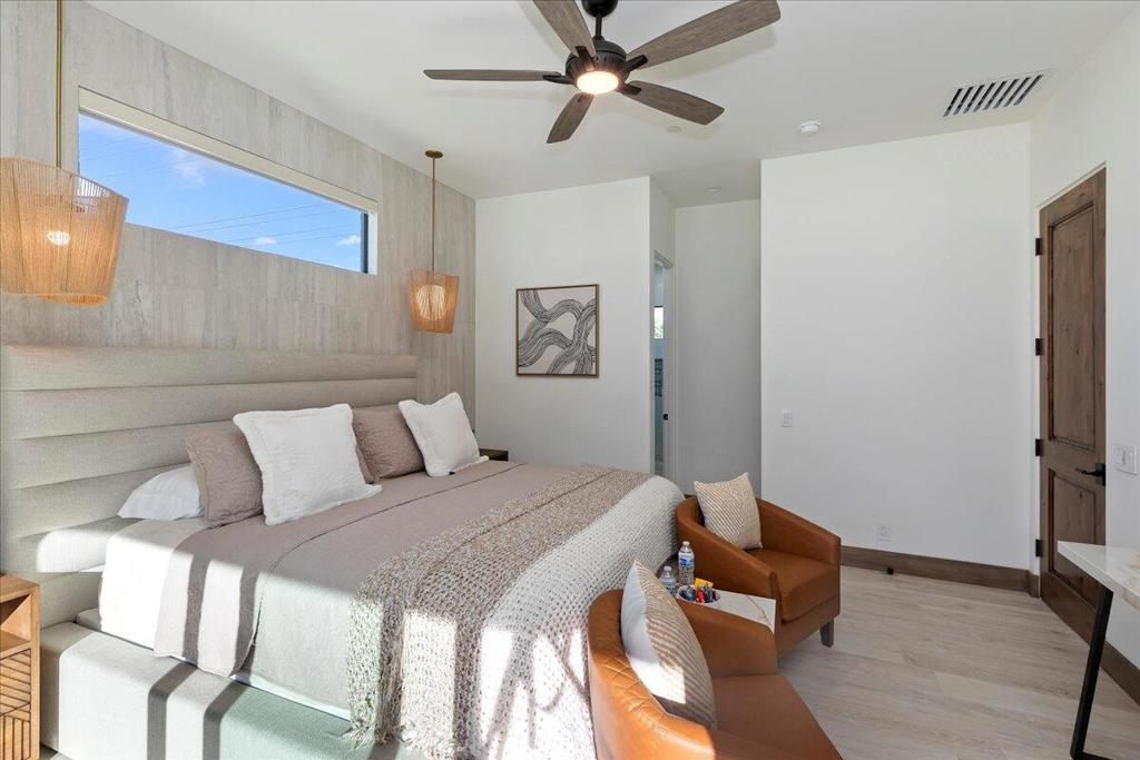 51120 Avenida Navarro