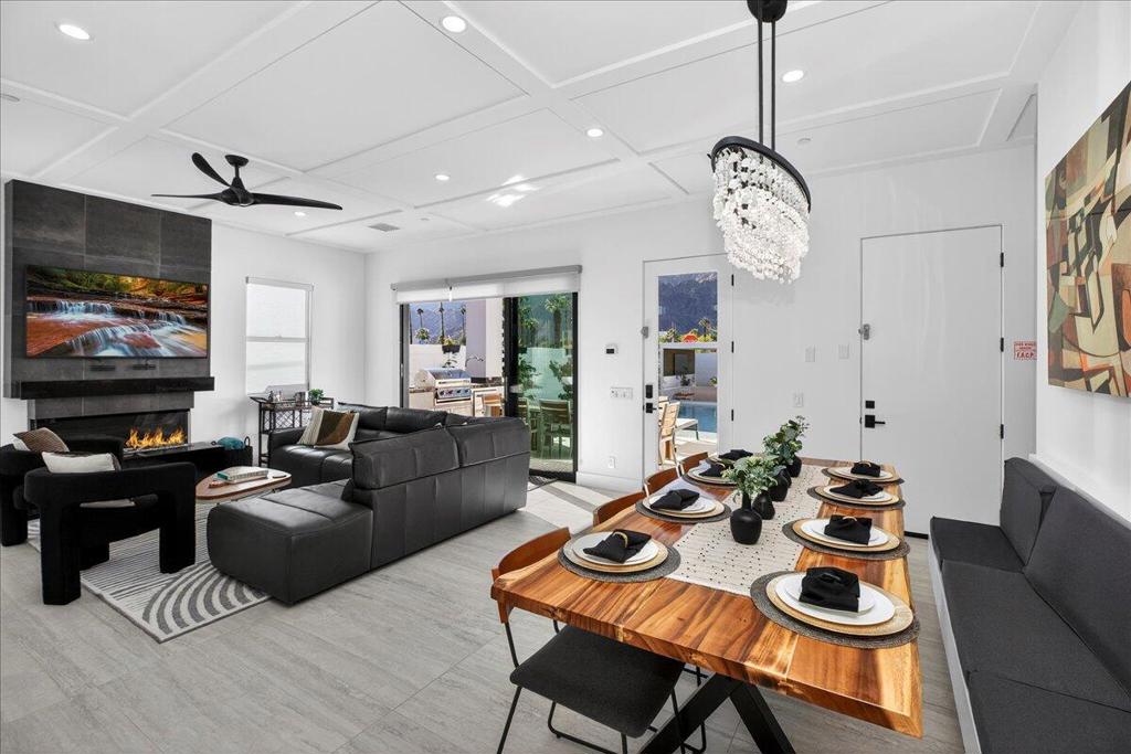 51120 Avenida Navarro