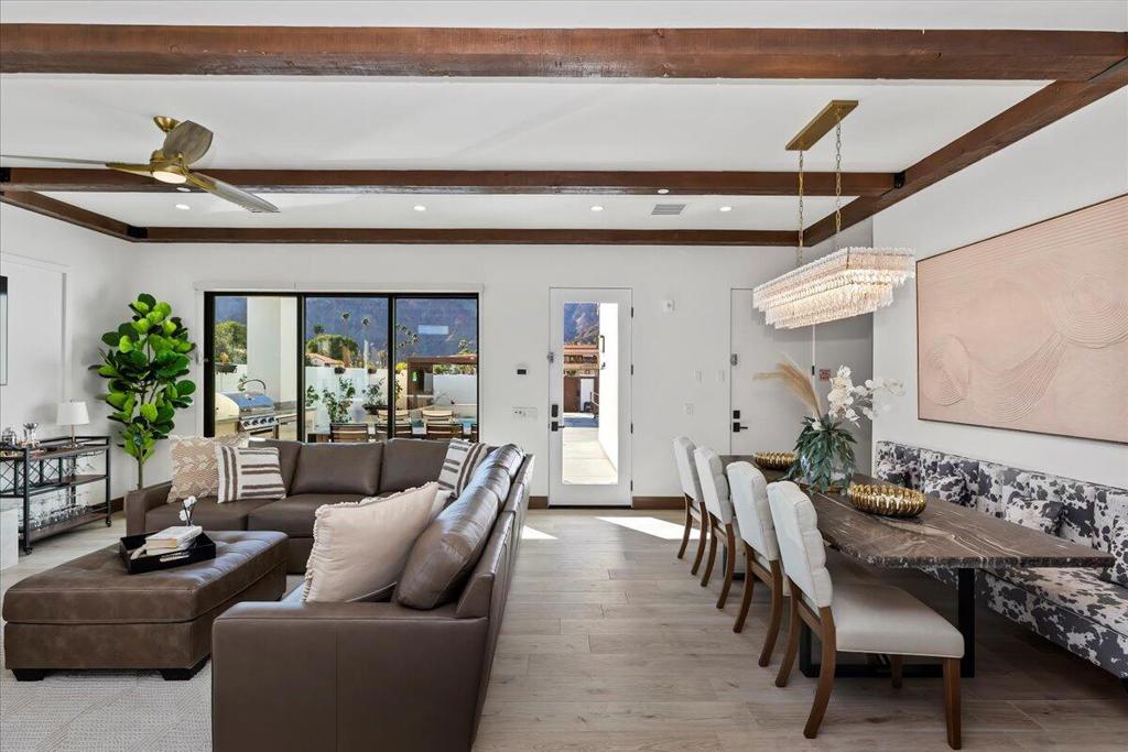 51120 Avenida Navarro