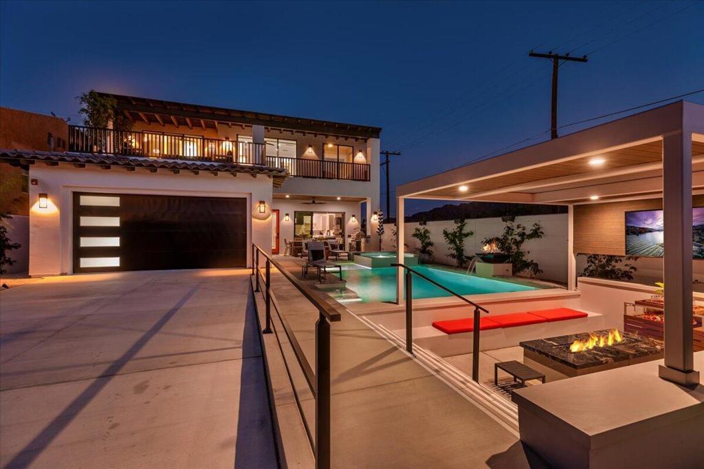 51120 Avenida Navarro