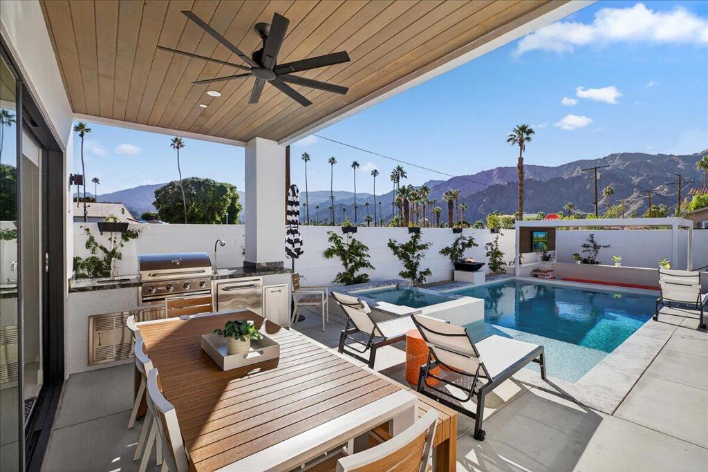 51120 Avenida Navarro