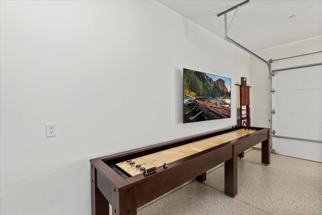 51120 Avenida Navarro