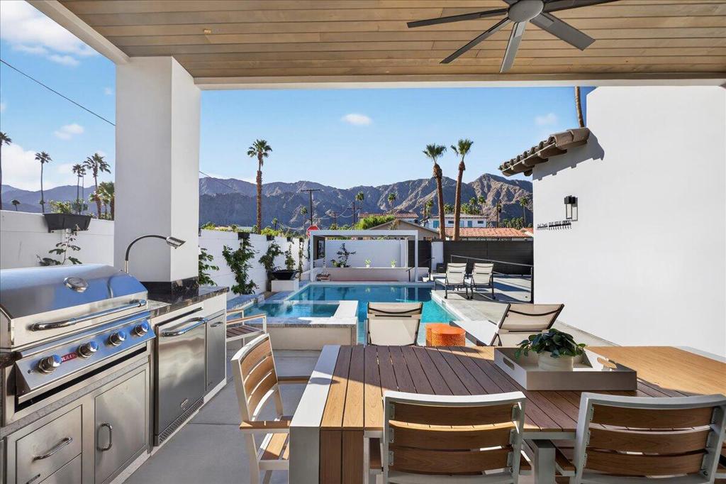 51120 Avenida Navarro