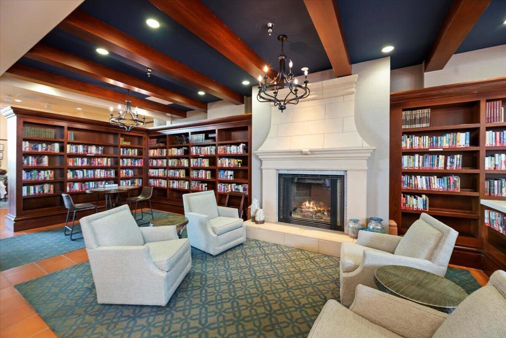 81916 Avenida Del Toro