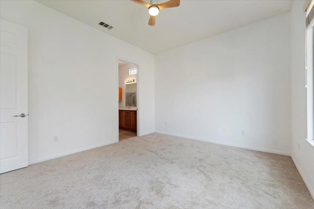 81916 Avenida Del Toro