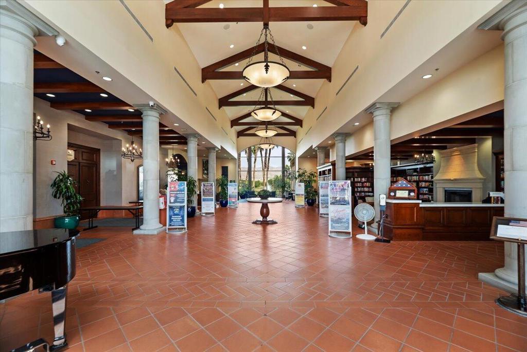 81916 Avenida Del Toro