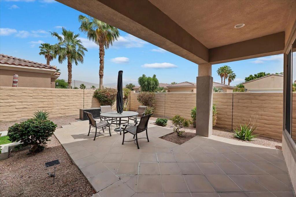 81916 Avenida Del Toro