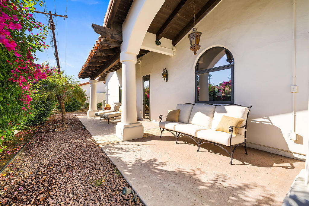 51230 Avenida Obregon