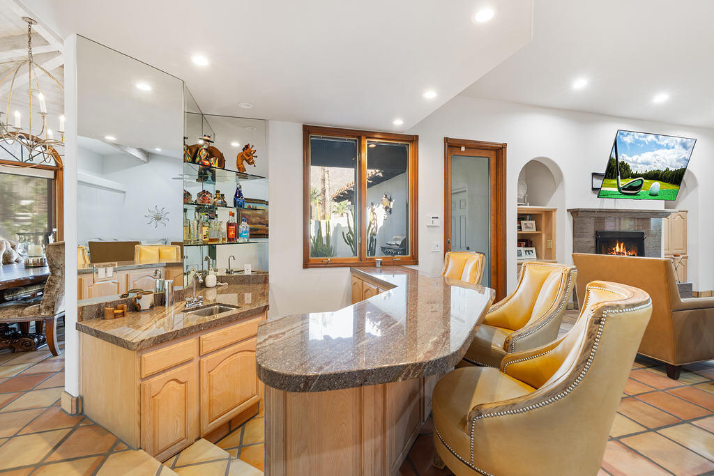 51230 Avenida Obregon