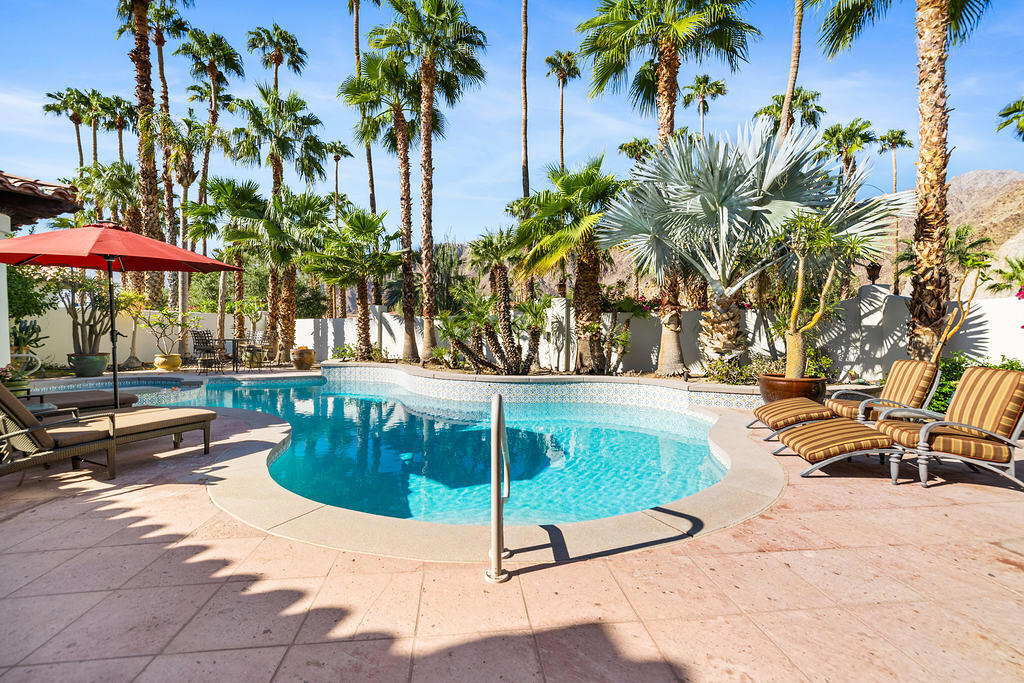 51230 Avenida Obregon