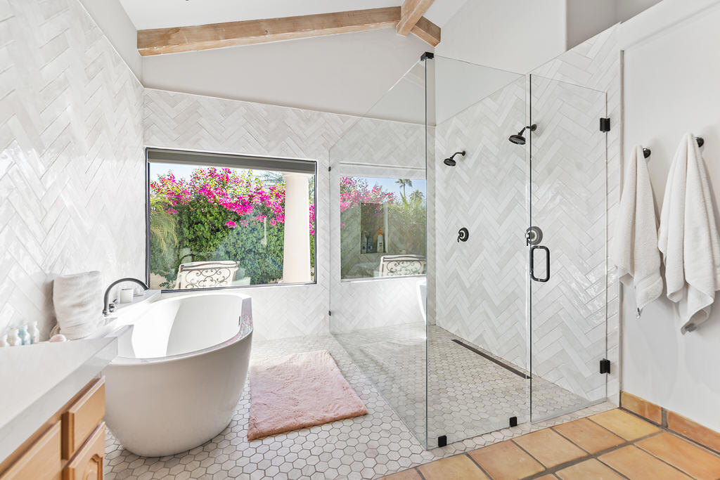 51230 Avenida Obregon