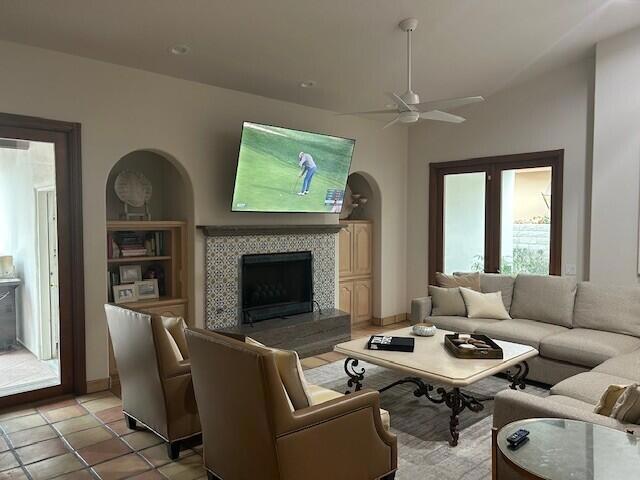 51230 Avenida Obregon