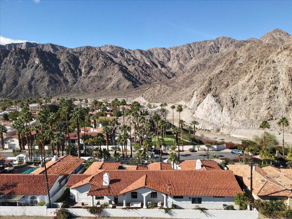 51230 Avenida Obregon