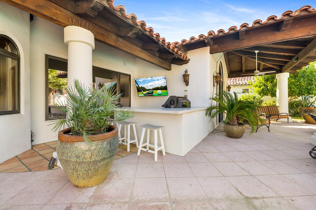 51230 Avenida Obregon