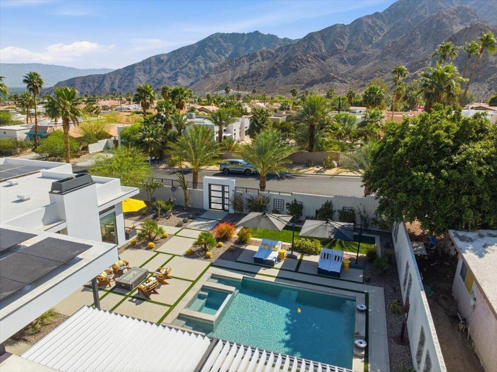 54905 Avenida Obregon