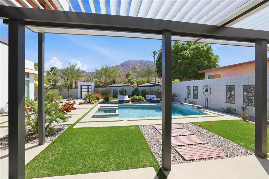 54905 Avenida Obregon
