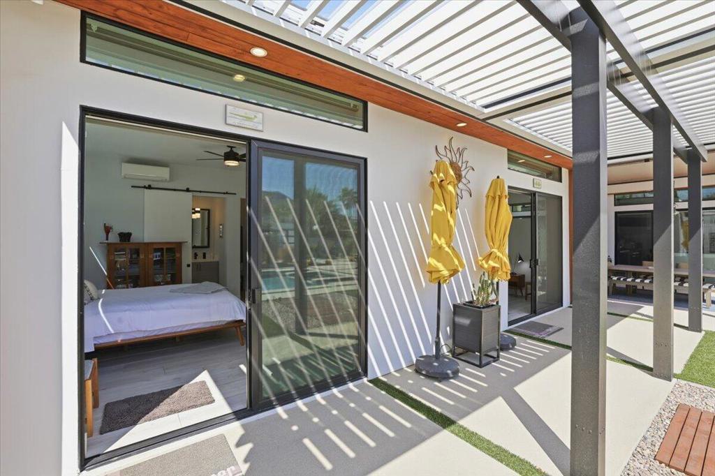 54905 Avenida Obregon