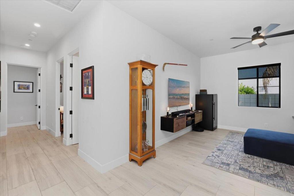 54905 Avenida Obregon