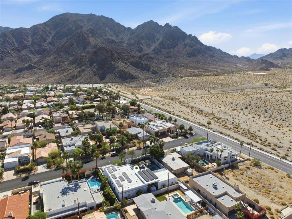 54905 Avenida Obregon