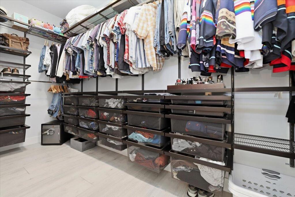 54905 Avenida Obregon