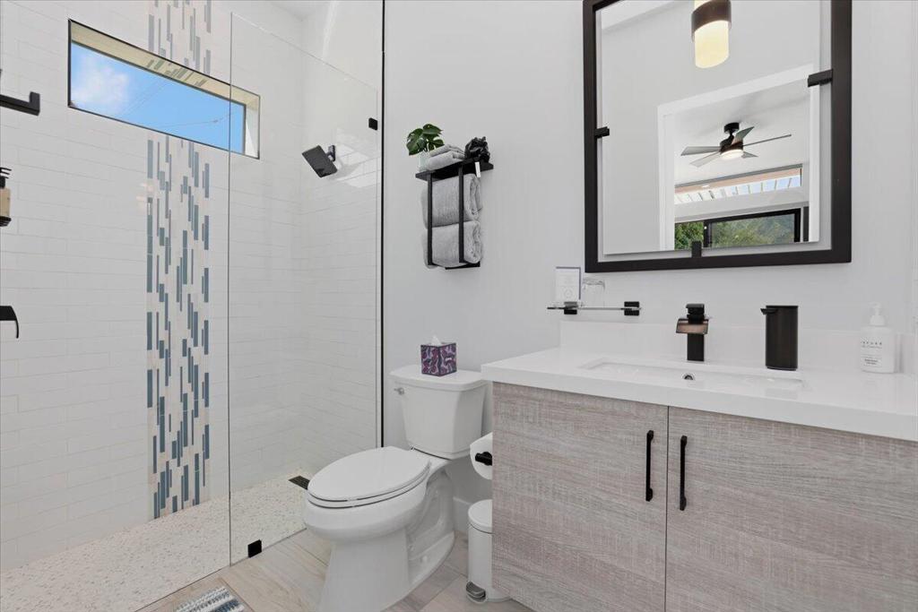 54905 Avenida Obregon