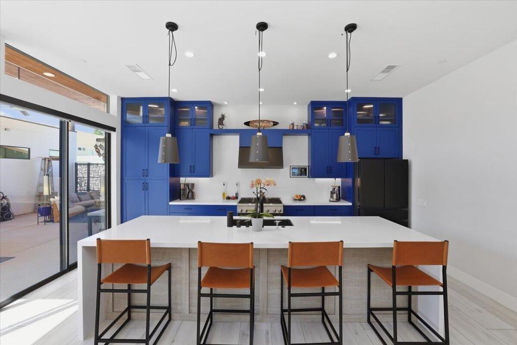 54905 Avenida Obregon