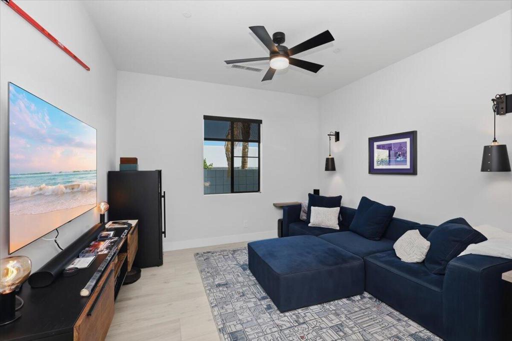 54905 Avenida Obregon