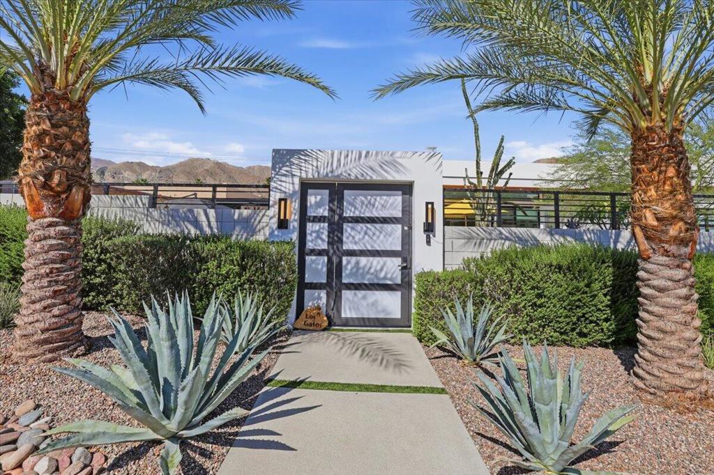 54905 Avenida Obregon