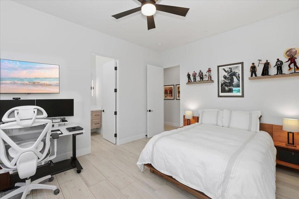 54905 Avenida Obregon