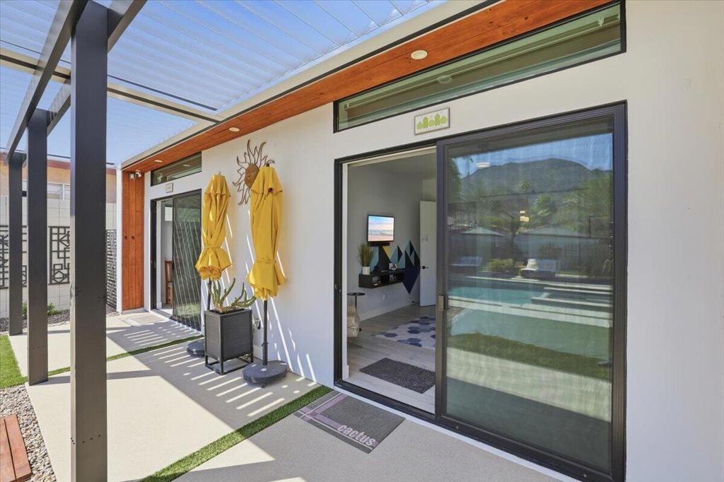 54905 Avenida Obregon