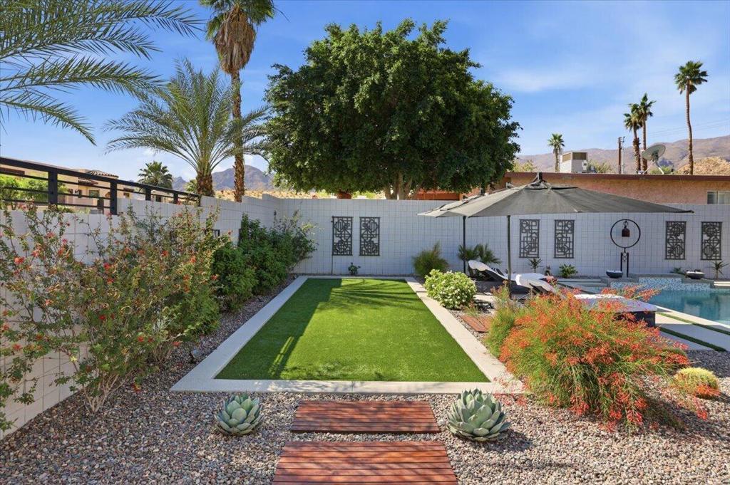 54905 Avenida Obregon