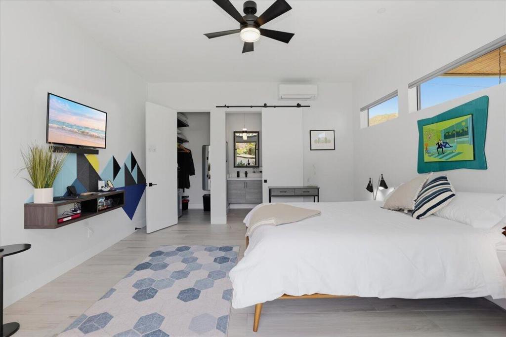 54905 Avenida Obregon