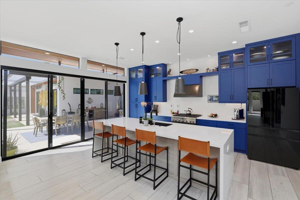 54905 Avenida Obregon