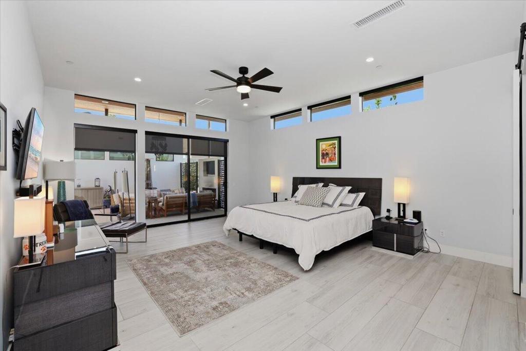 54905 Avenida Obregon