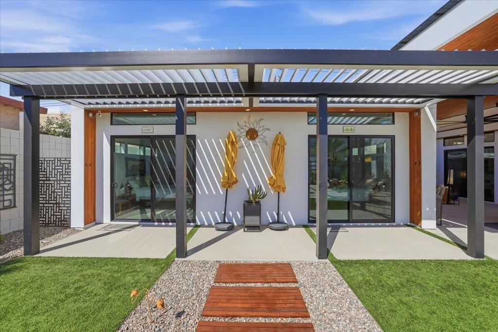 54905 Avenida Obregon