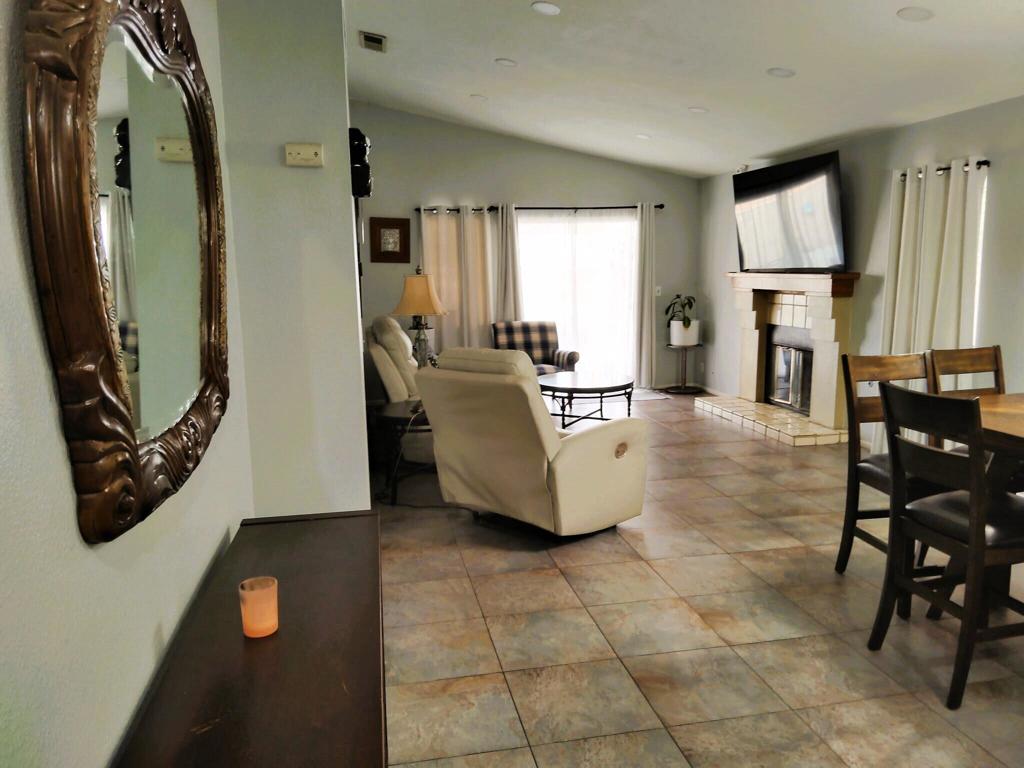 1042 Christobal Lane