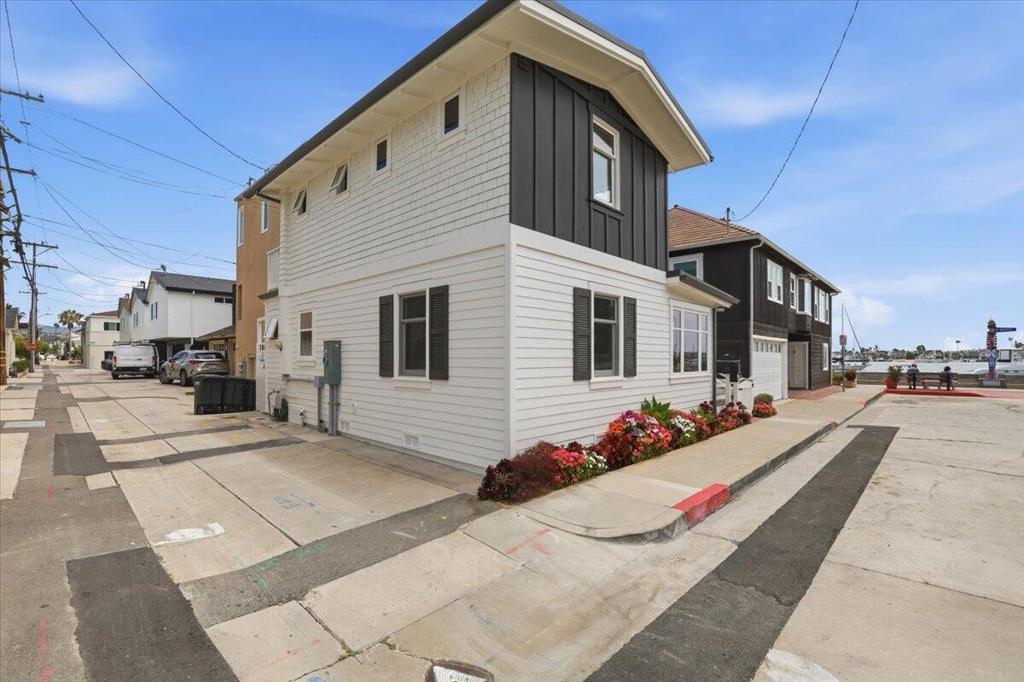 104 Onyx Avenue