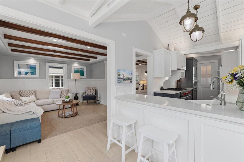 104 Onyx Avenue