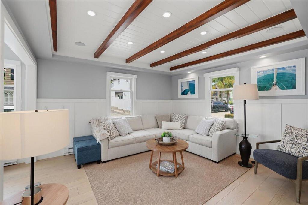 104 Onyx Avenue