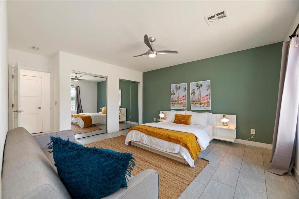 53245 Avenida Martinez