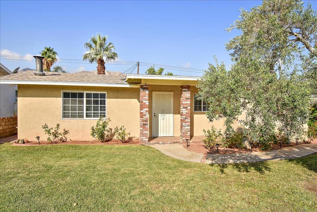 52637 Avenida Villa