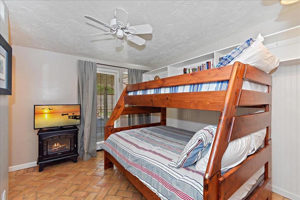 52637 Avenida Villa
