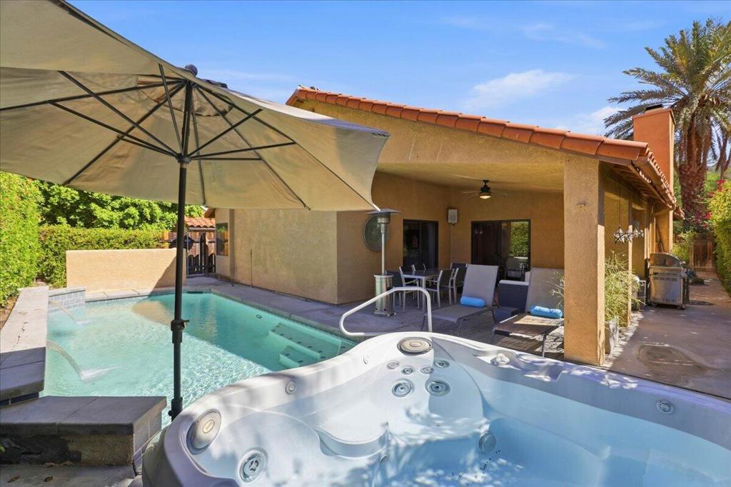54205 Avenida Vallejo