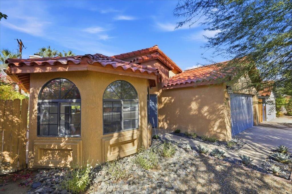 54205 Avenida Vallejo